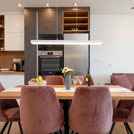 Apartament Exquisite And Stylish *